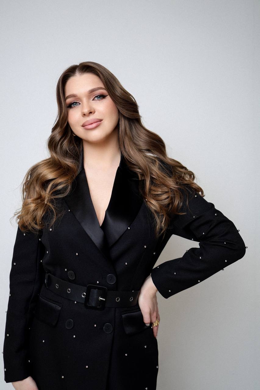 Алена Привалова